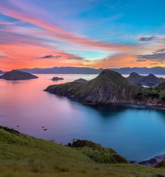 Labuhan Bajo flores - travel treasures