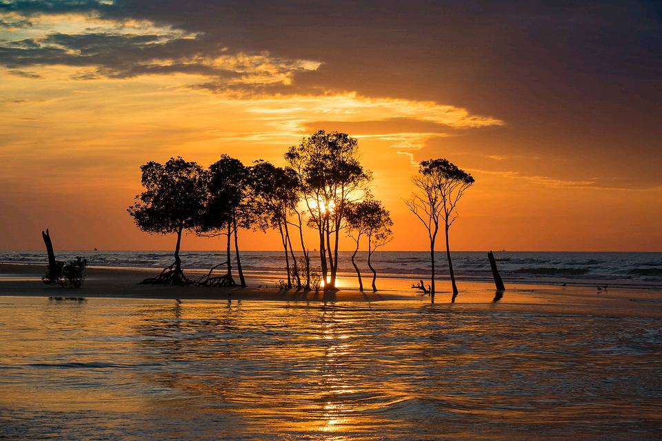 darwin sunset - ttravel treasures