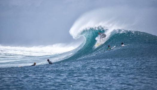 Canggu vs. Uluwatu: Surfing’s Duel in Bali