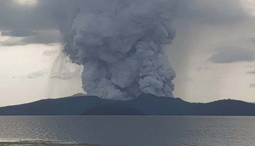 Philippines’ Taal Volcano Ashfall Suspends Flights in Manila