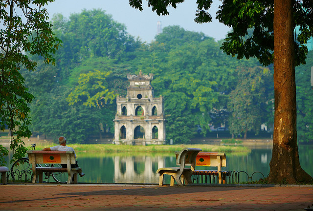 Hoan Kiem Lake - travel treasures