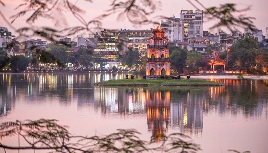 Exploring Hanoi with Backpack